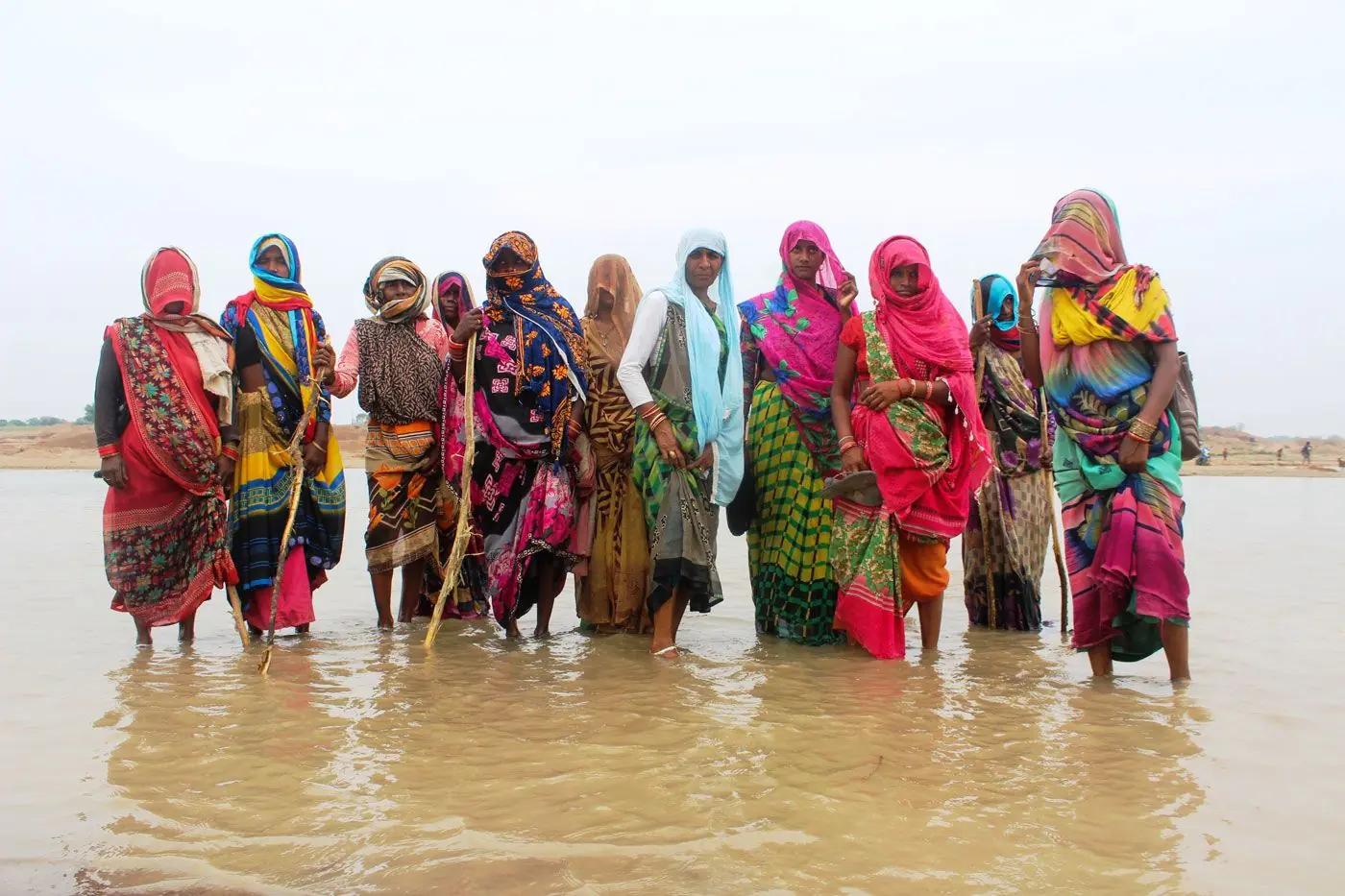 Farmers protesting sand mining in Banda