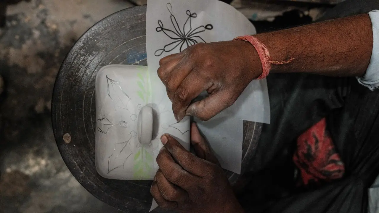Handcrafted ceramics in Khurja